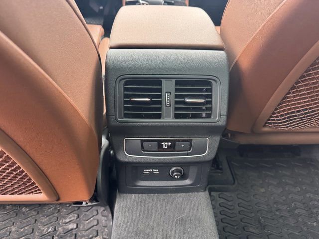 Used 2023 Audi Q5 e Premium Plus w/ Premium Plus Package AWD/4WD image 16