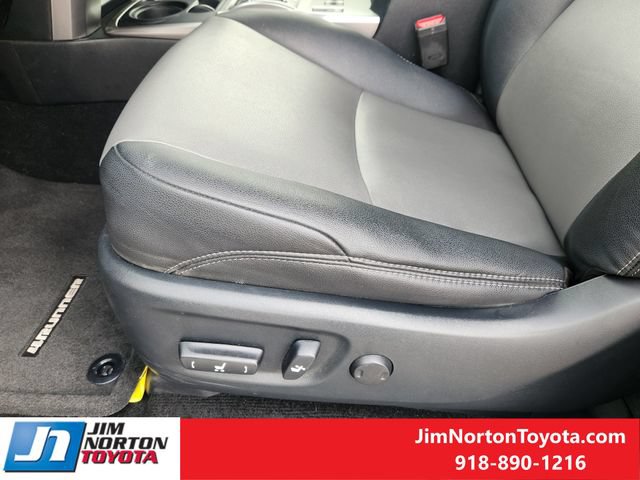 Used 2023 Toyota 4Runner SR5 Premium w/ Moonroof Package RWD image 24