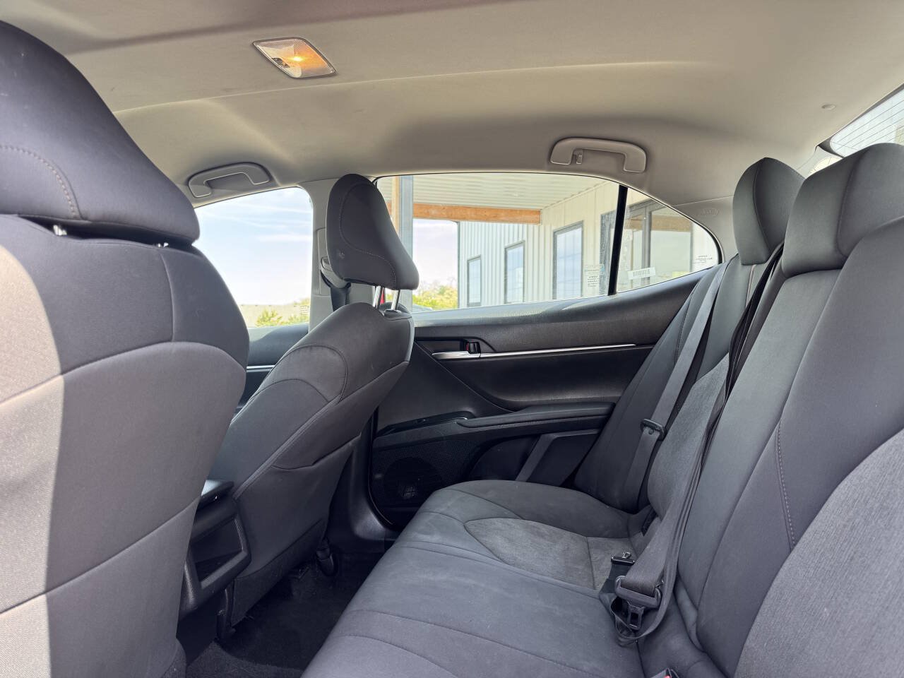 Used 2020 Toyota Camry LE FWD image 15