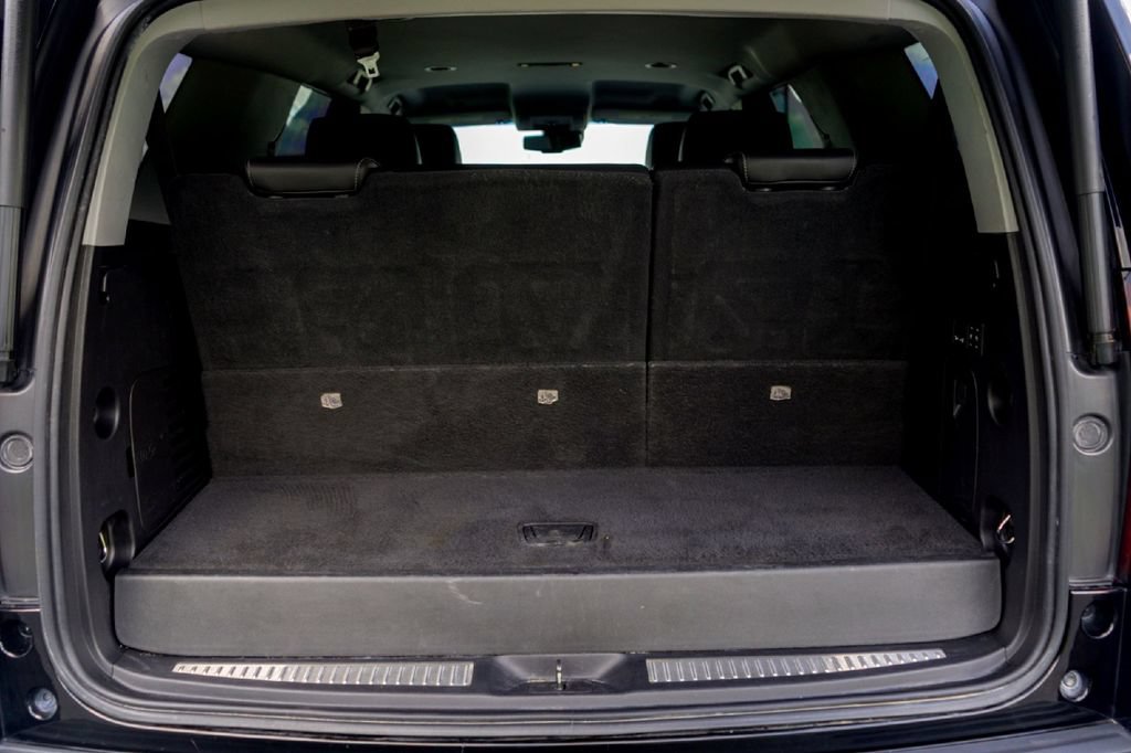 Used 2018 Chevrolet Tahoe LT w/ Luxury Package RWD image 28
