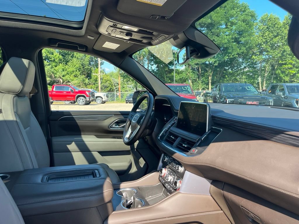 Used 2023 GMC Yukon SLT AWD/4WD image 39