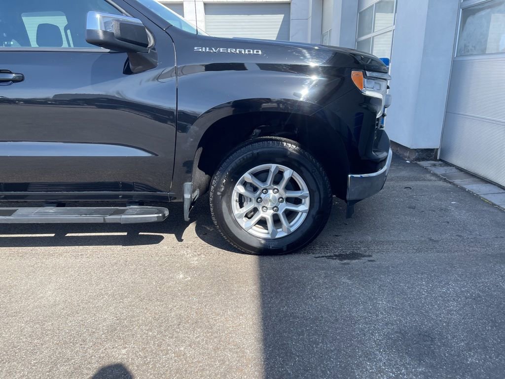 Used 2023 Chevrolet Silverado 1500 LT image 9