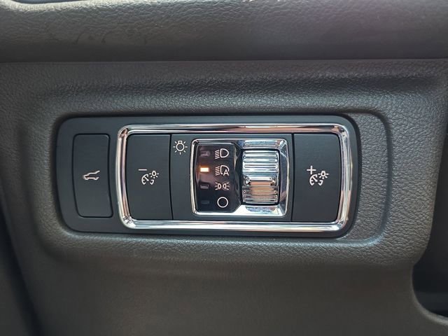 Used 2022 Lincoln Corsair Reserve w/ Equipment Group 201A FWD image 26