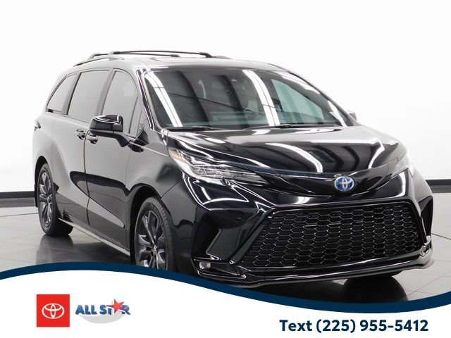 Used 2025 Toyota Sienna XSE
