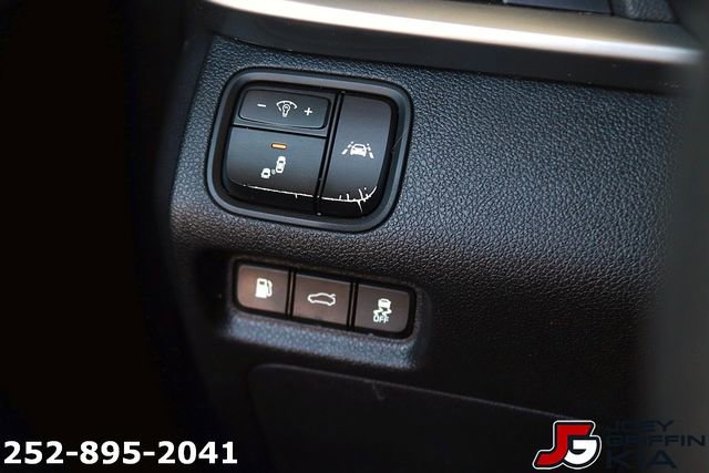 Used 2020 Kia Optima LX FWD image 24