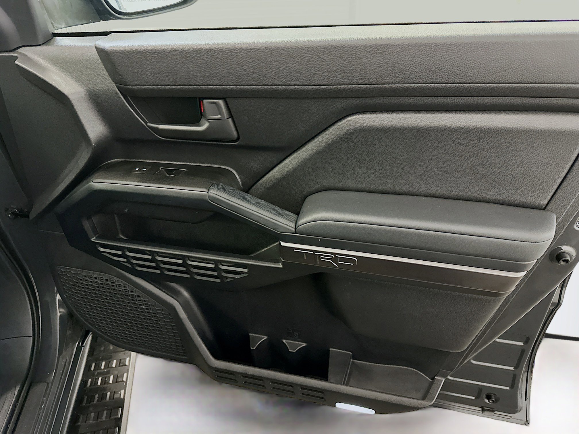 Used 2025 Toyota 4Runner TRD Off-Road image 33