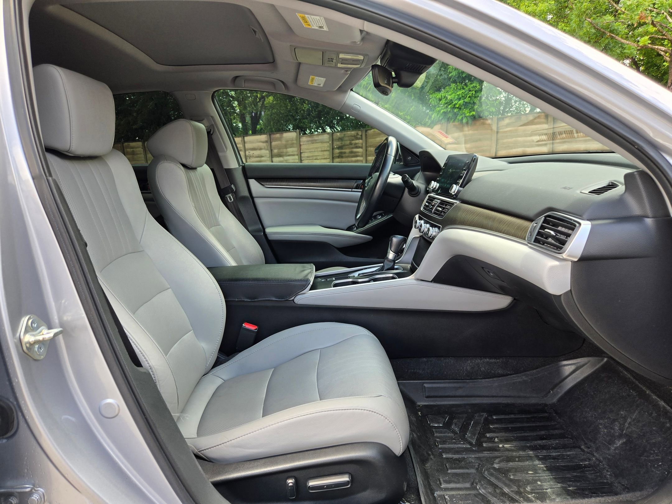 Used 2020 Honda Accord EX-L image 27