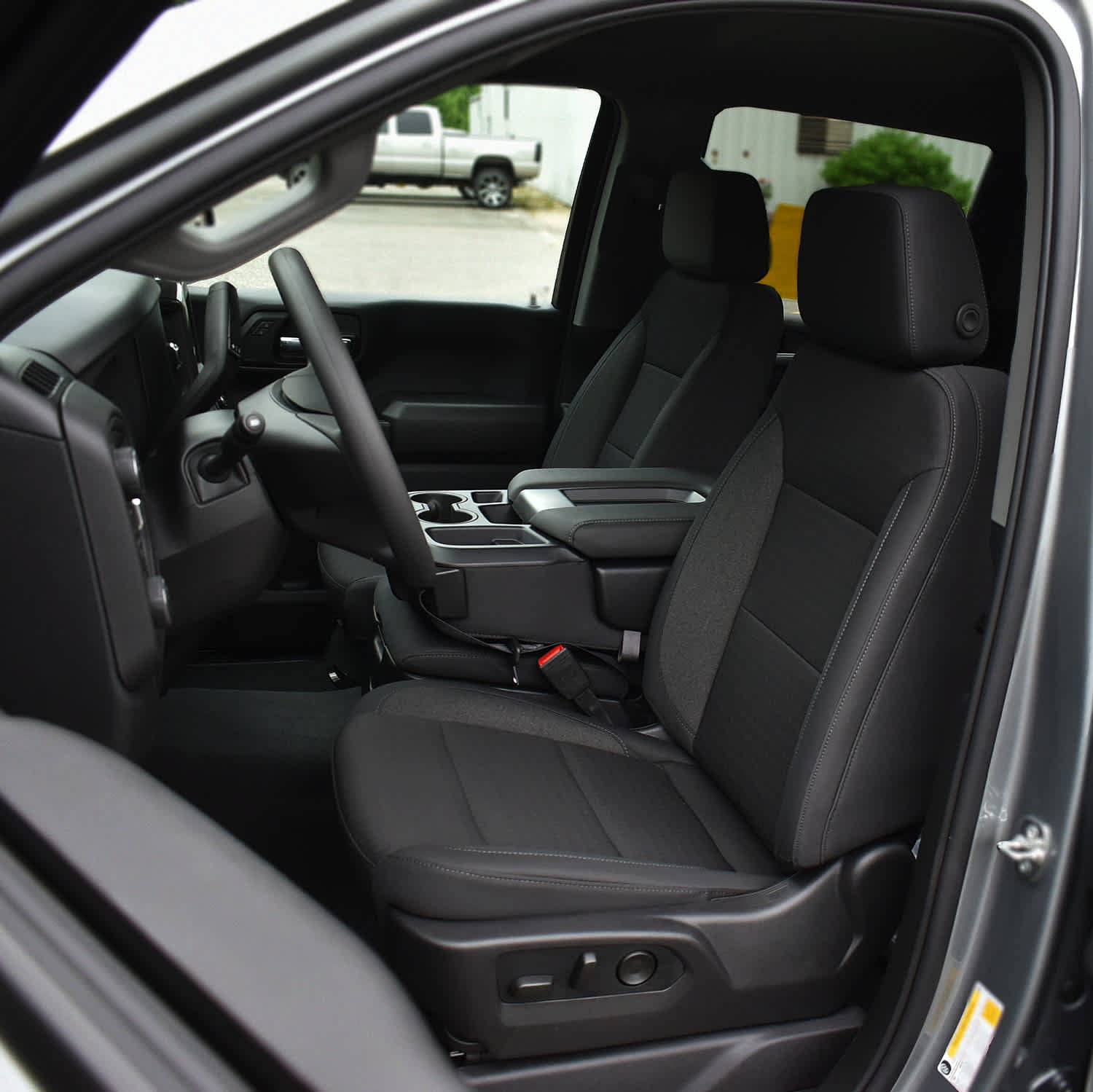 New 2026 Chevrolet Silverado 1500 Custom AWD/4WD image 9