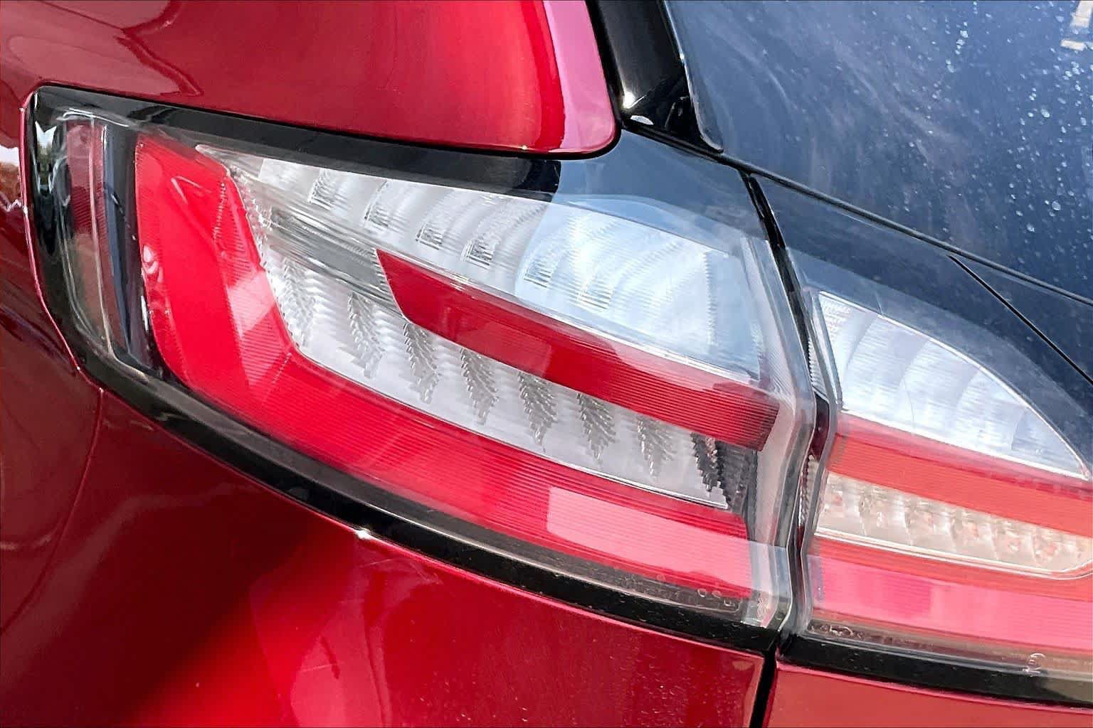 Used 2019 Ford Edge ST w/ Equipment Group 401A AWD/4WD image 28