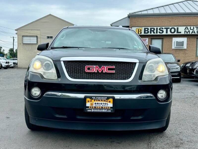 Used 2008 GMC Acadia SLE w/ Preferred Package FWD image 2