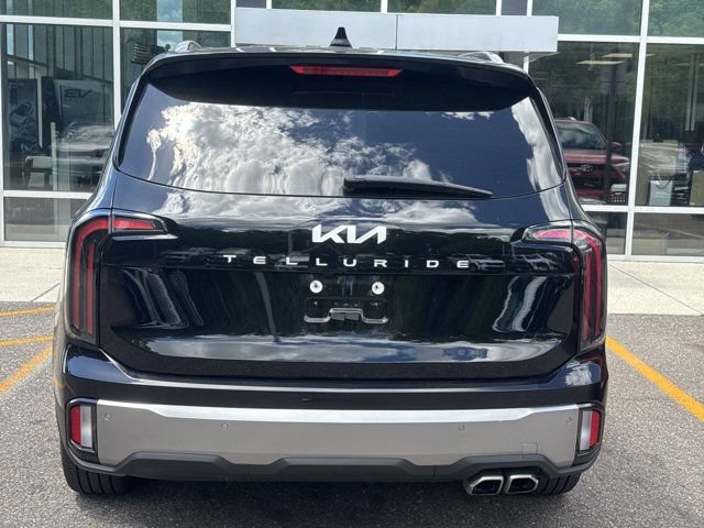 Used 2025 Kia Telluride EX FWD image 6