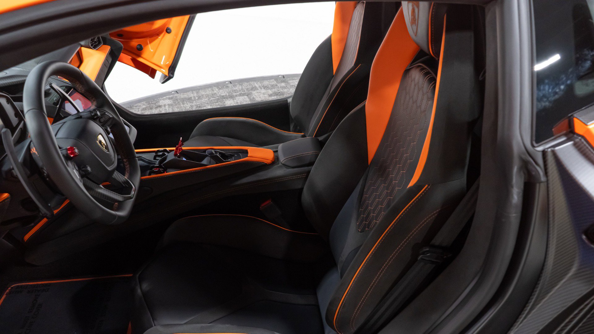 Used 2025 Lamborghini Revuelto image 42