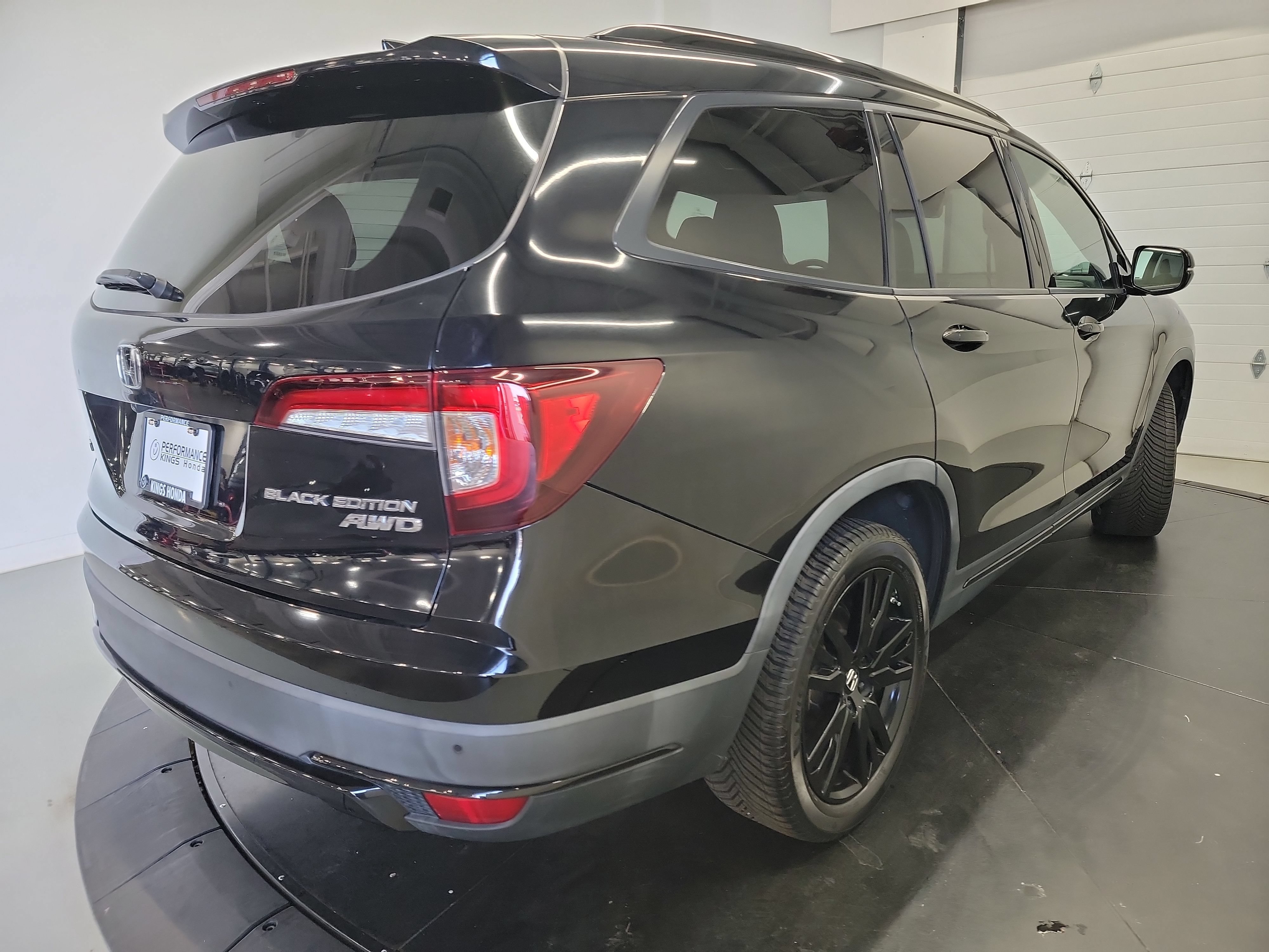 Used 2021 Honda Pilot Black Edition image 9