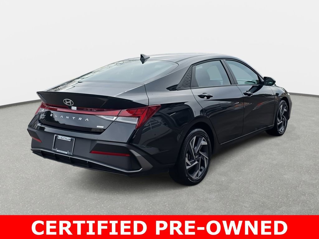 Certified 2025 Hyundai Elantra SEL image 5