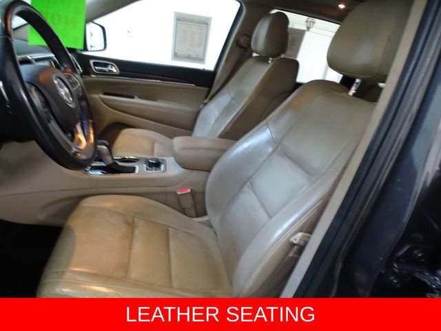 Used 2017 Jeep Grand Cherokee Limited w/ Luxury Group II image 2