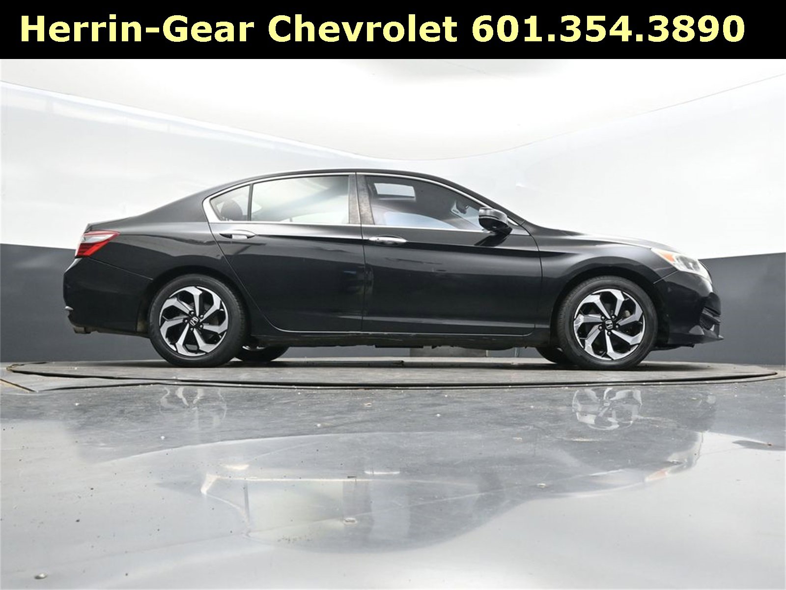 Used 2017 Honda Accord EX-L image 43
