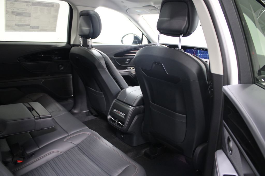 New 2026 Lincoln Nautilus Reserve w/ Jet Appearance Package image 32