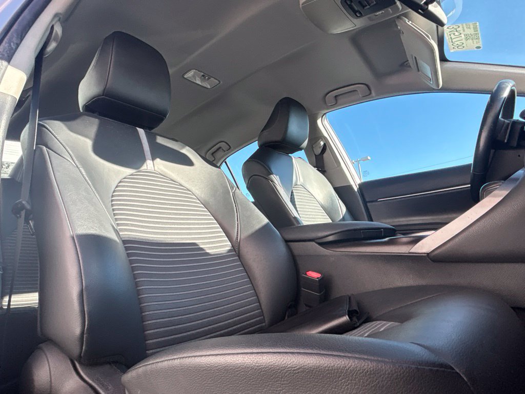 Used 2021 Toyota Camry SE FWD image 26