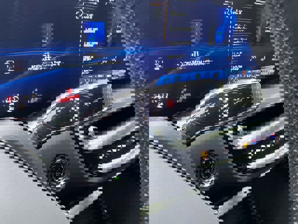 Certified 2025 Cadillac Lyriq Luxury image 26