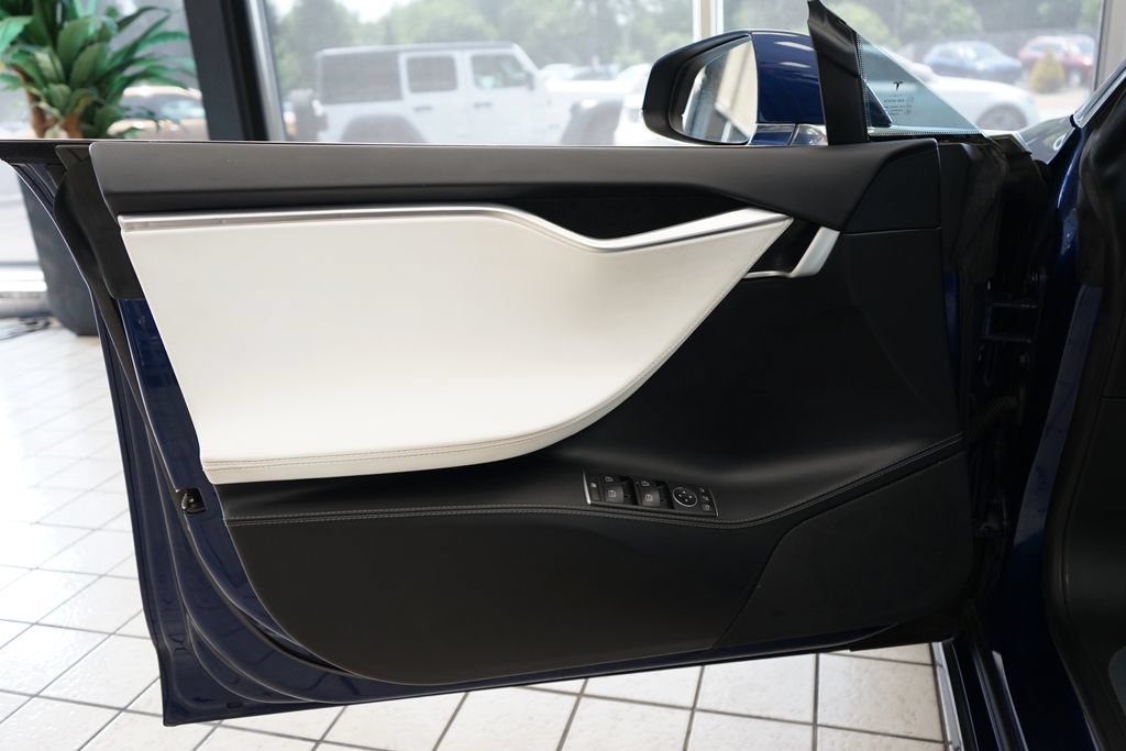 Used 2017 Tesla Model S 100D AWD/4WD image 21