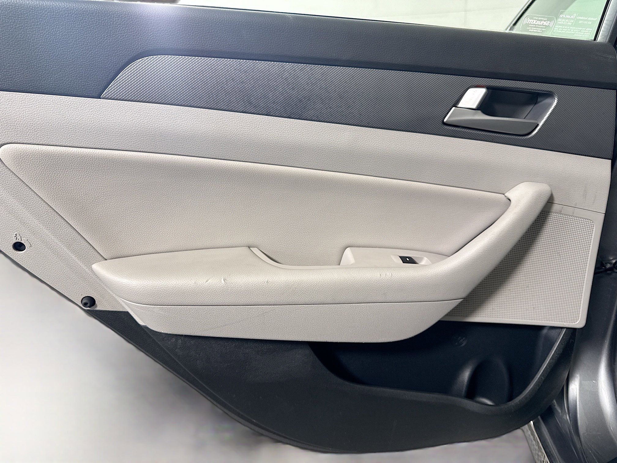 Used 2017 Hyundai Sonata Plug-In Hybrid image 26