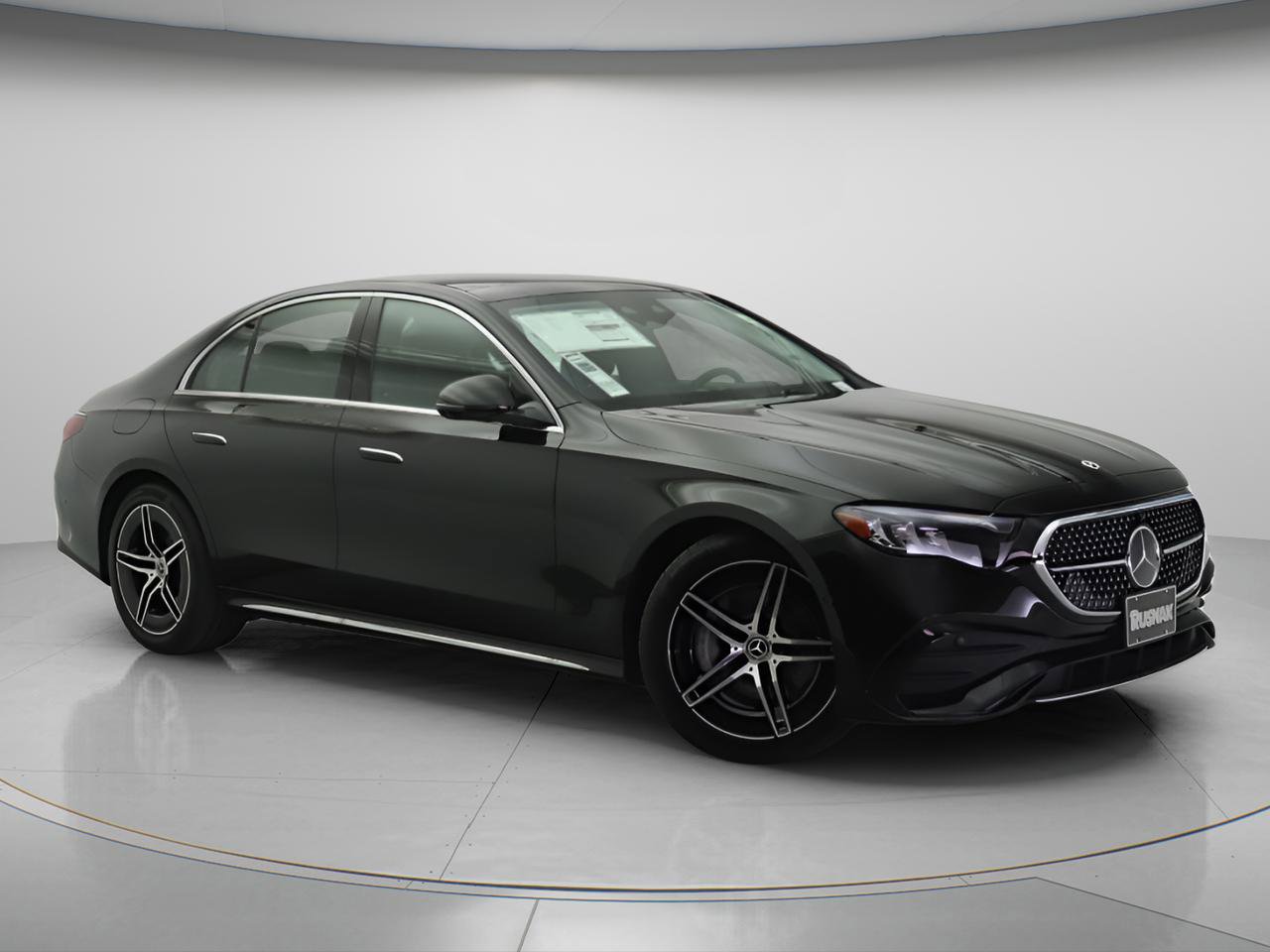 New 2026 Mercedes-Benz E 450 4MATIC Sedan image 1