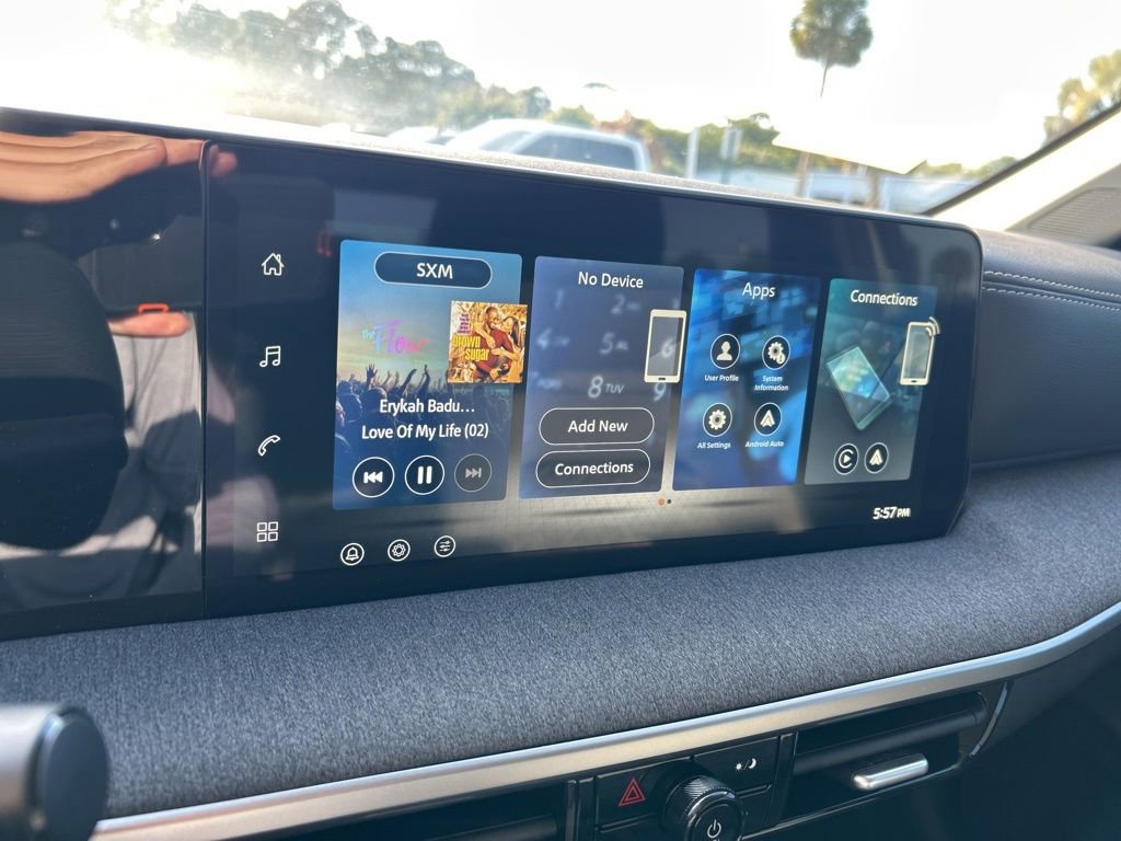 New 2026 Nissan Kicks SV w/ Charging Package FWD image 29