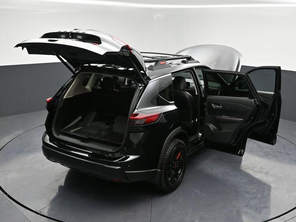 Used 2025 Nissan Rogue SV w/ Rock Creek Premium Package image 36