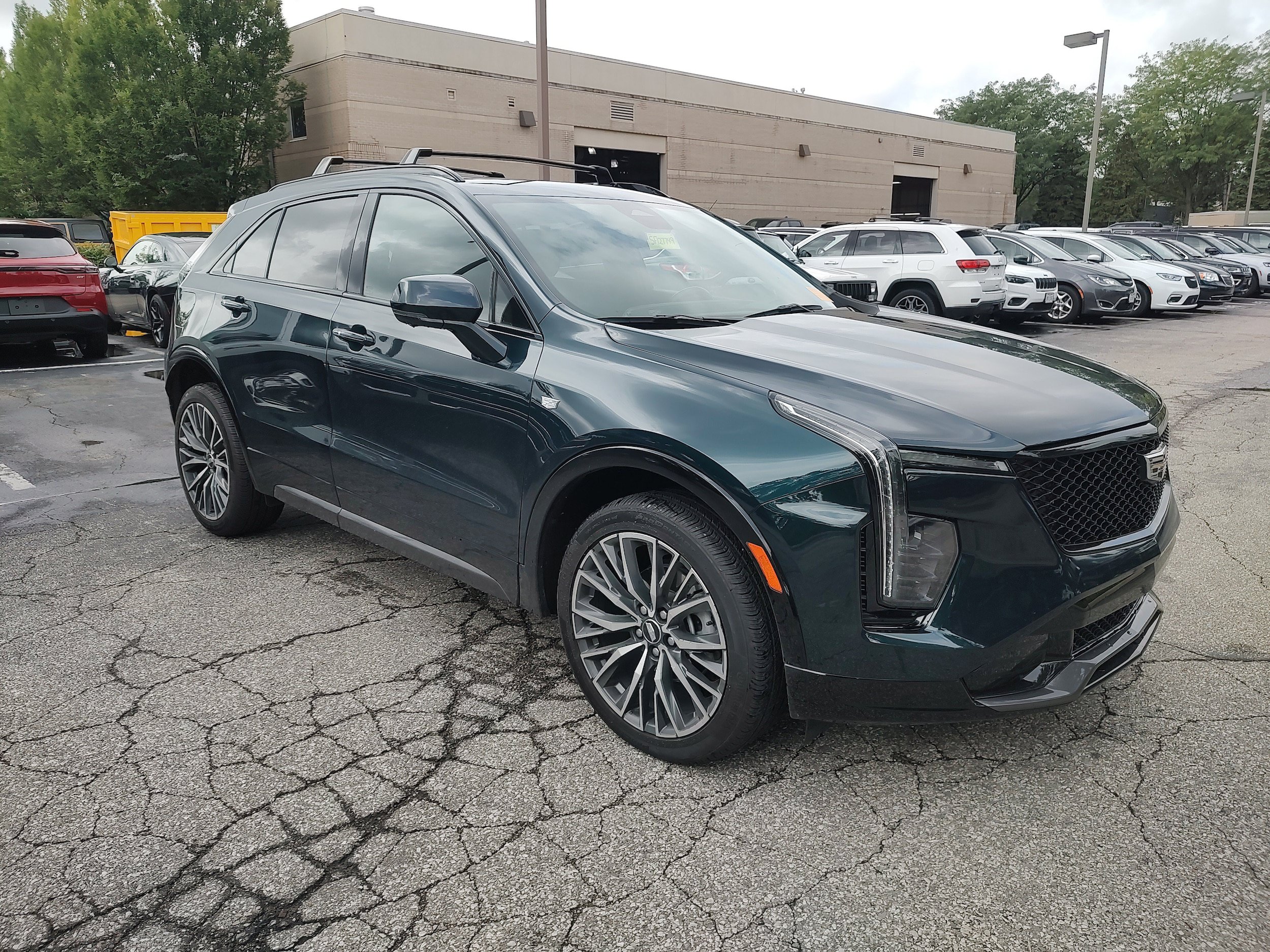 Used 2025 Cadillac XT4 Sport AWD/4WD image 3