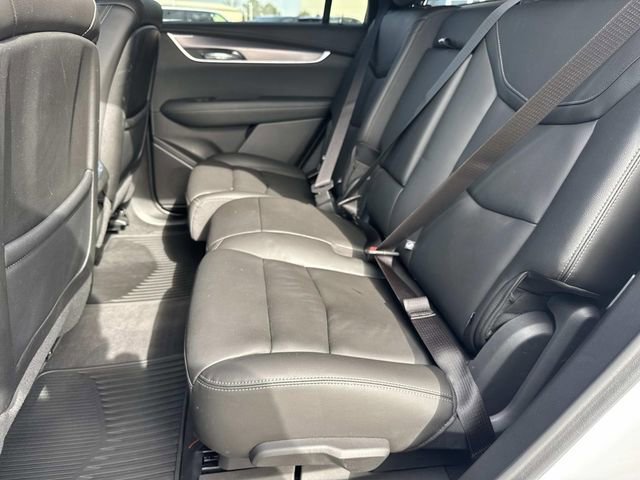 Used 2024 Cadillac XT6 Luxury image 14