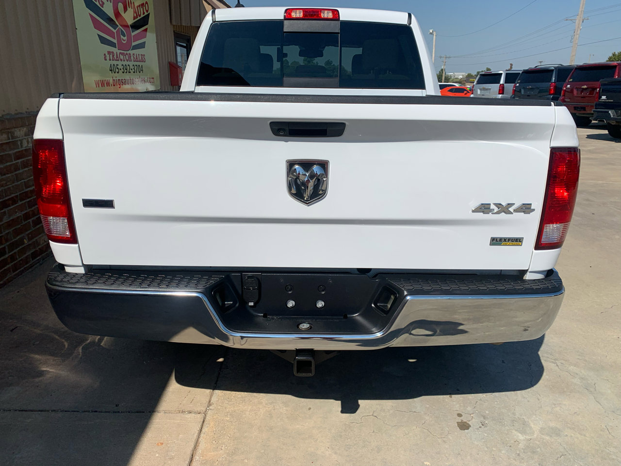 Used 2019 RAM 1500 Classic SLT w/ Luxury Group image 17