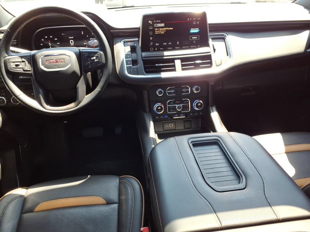 Used 2023 GMC Yukon XL AT4 w/ AT4 Premium Plus Package AWD/4WD image 14