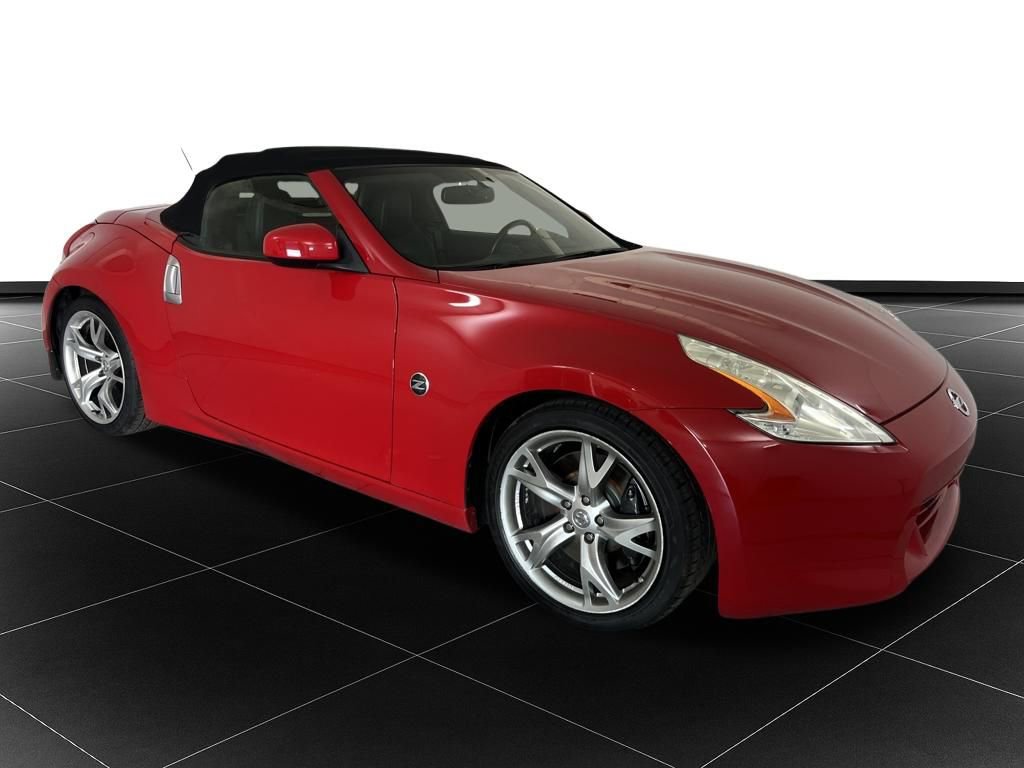 Used 2010 Nissan 370Z Touring w/ Sport Pkg image 7