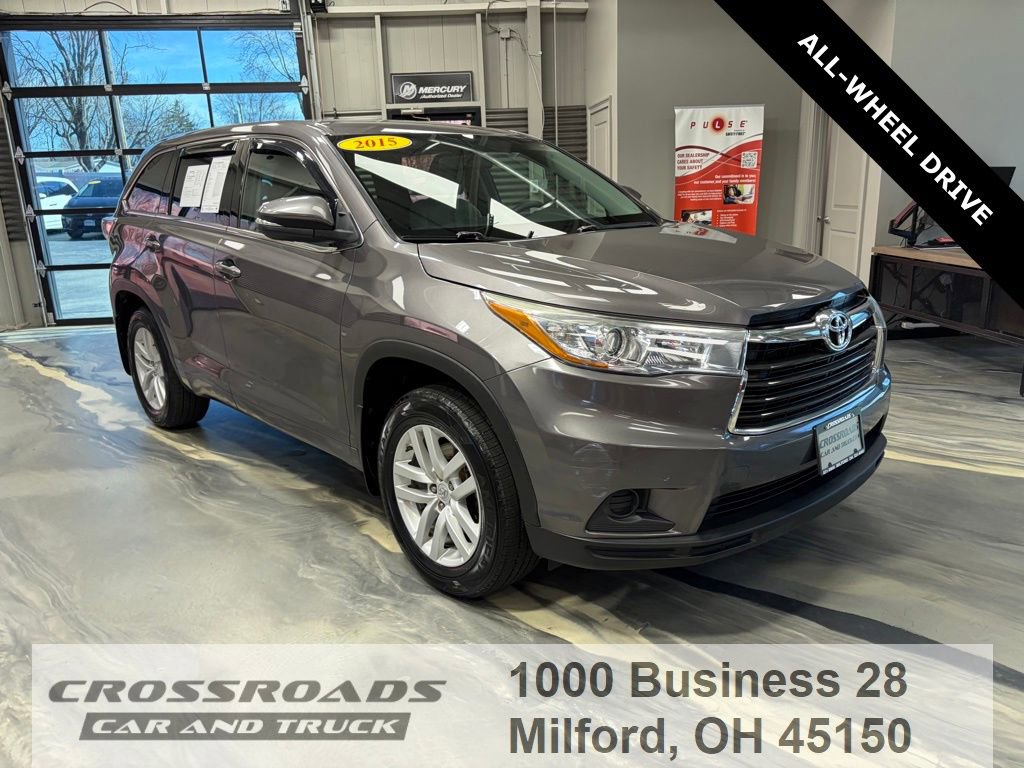 Used 2015 Toyota Highlander LE image 1