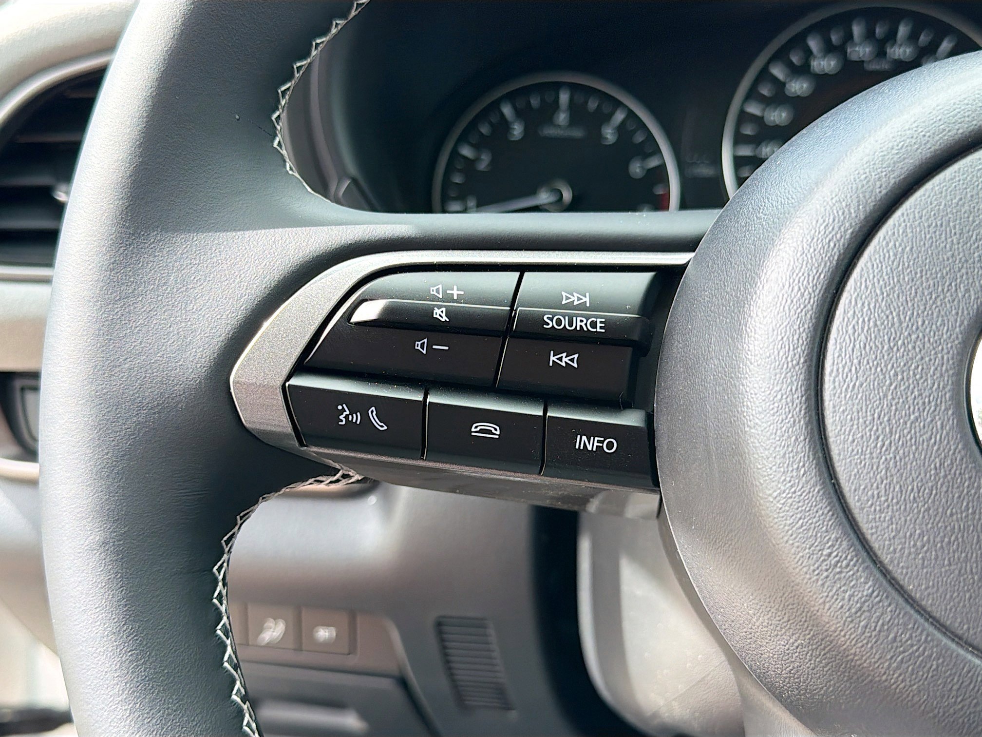 New 2026 MAZDA CX-30 Aire Edition image 35