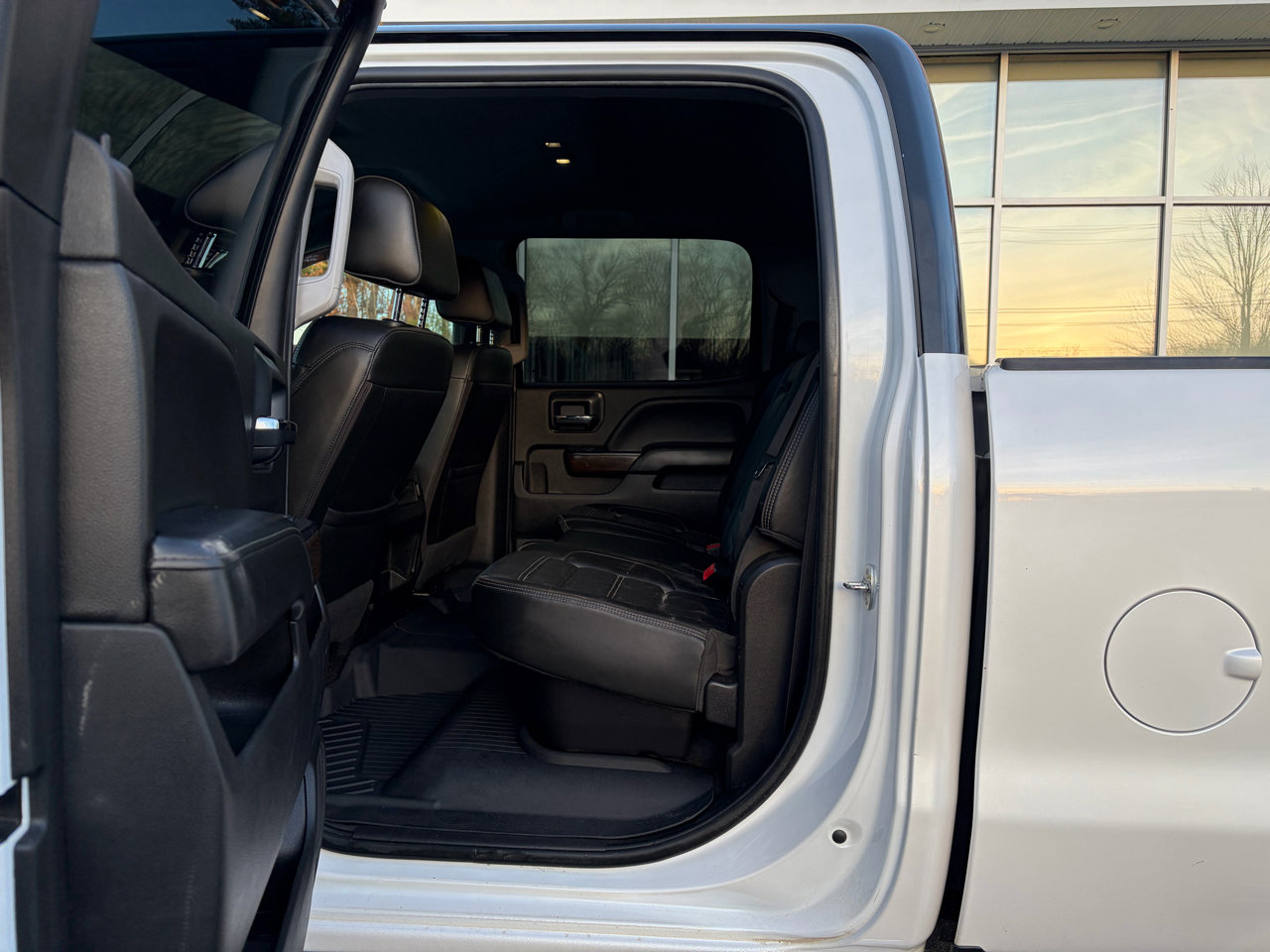 Used 2018 GMC Sierra 3500 Denali w/ Duramax Plus Package image 40