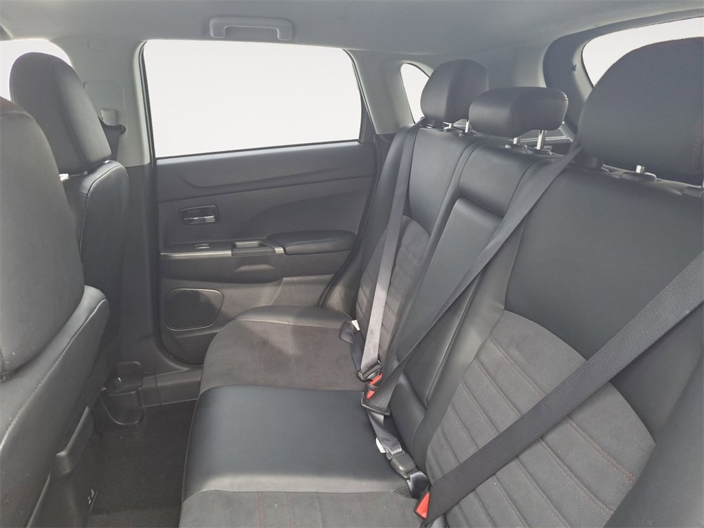 Used 2024 Mitsubishi Outlander Sport SE image 13