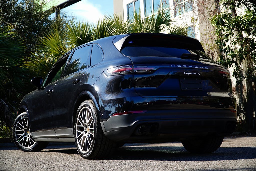 Used 2019 Porsche Cayenne S image 4