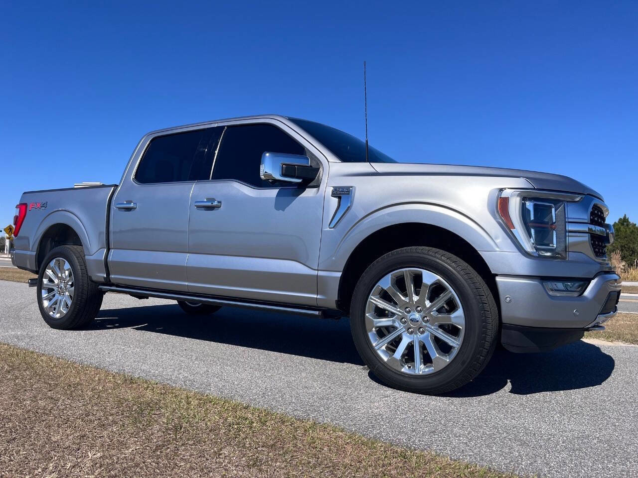 Used 2022 Ford F150 Platinum w/ Equipment Group 701A High image 16