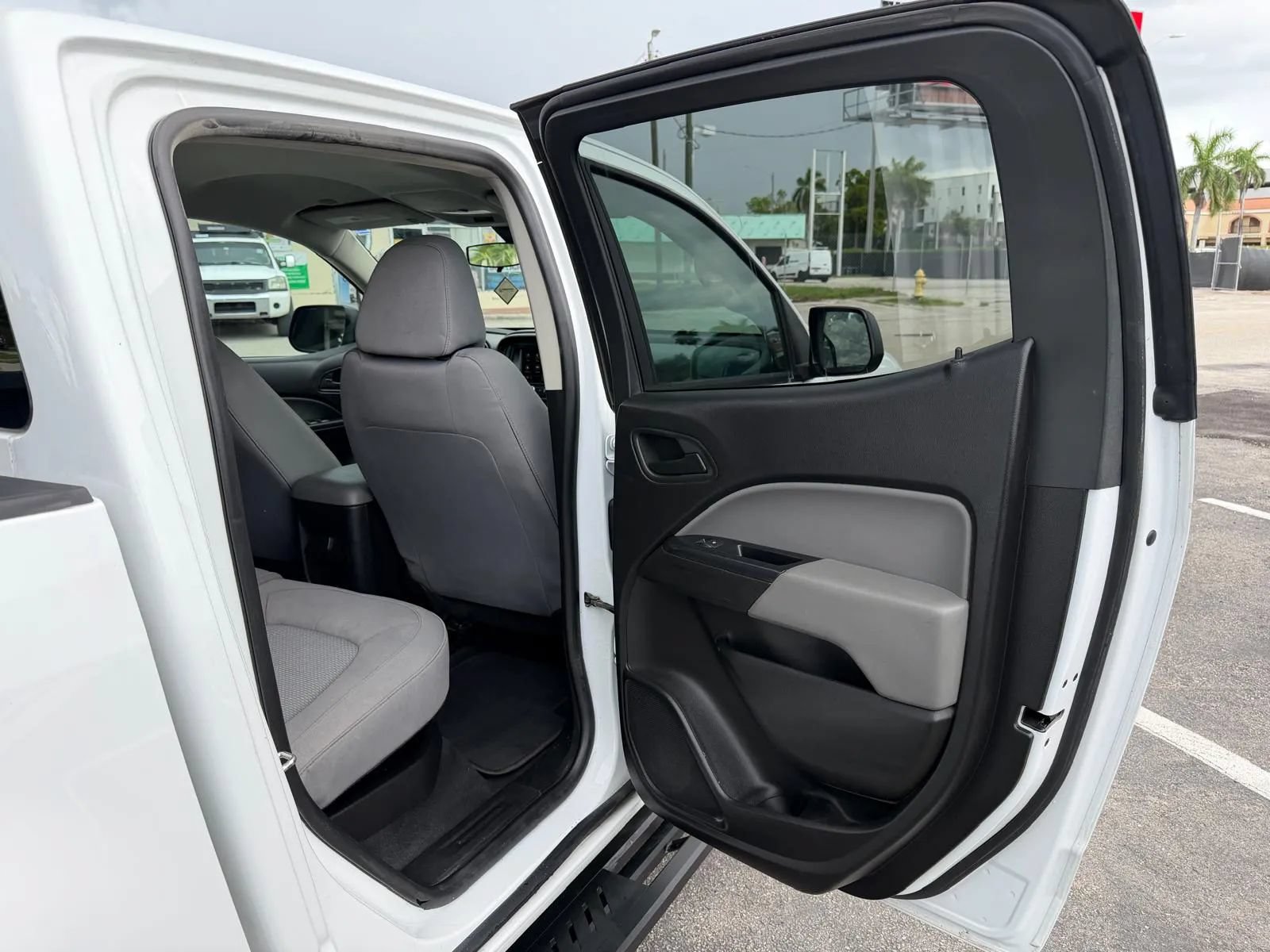 Used 2019 Chevrolet Colorado W/T w/ WT Convenience Package RWD image 23