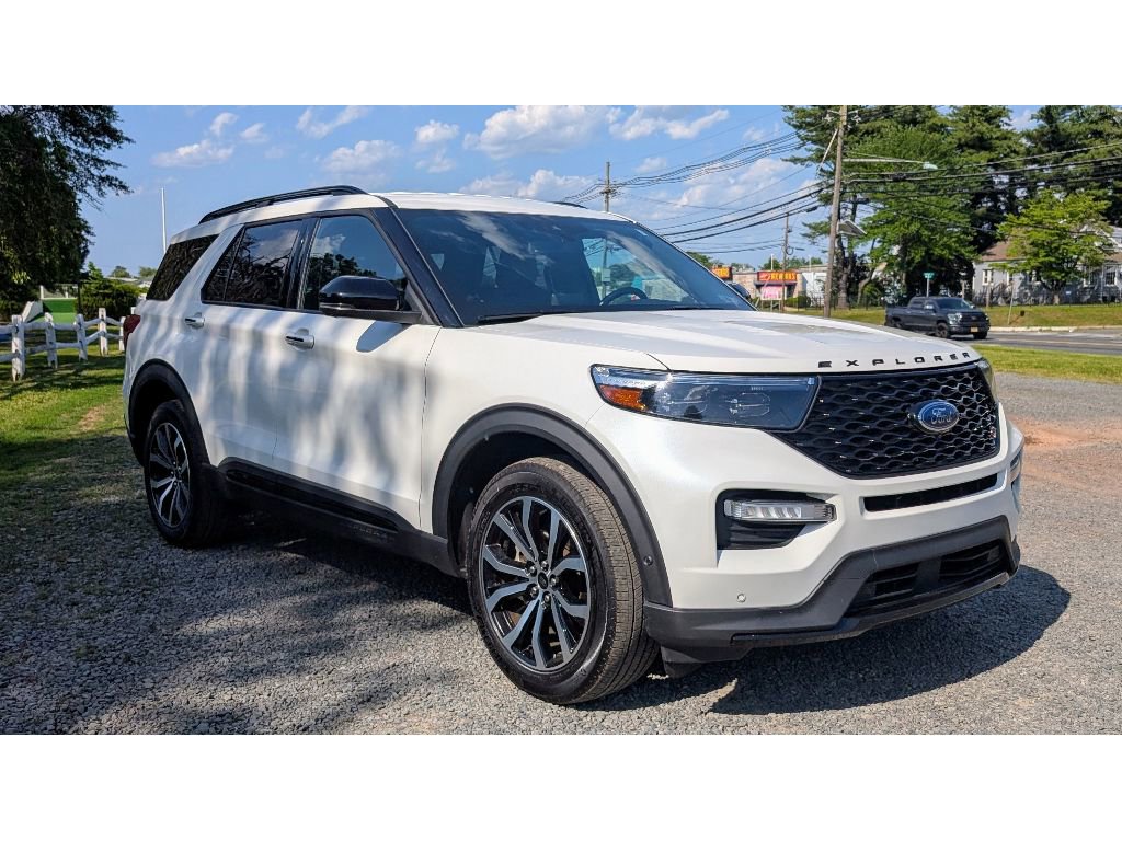 Used 2020 Ford Explorer ST w/ Premium Technology Package image 3