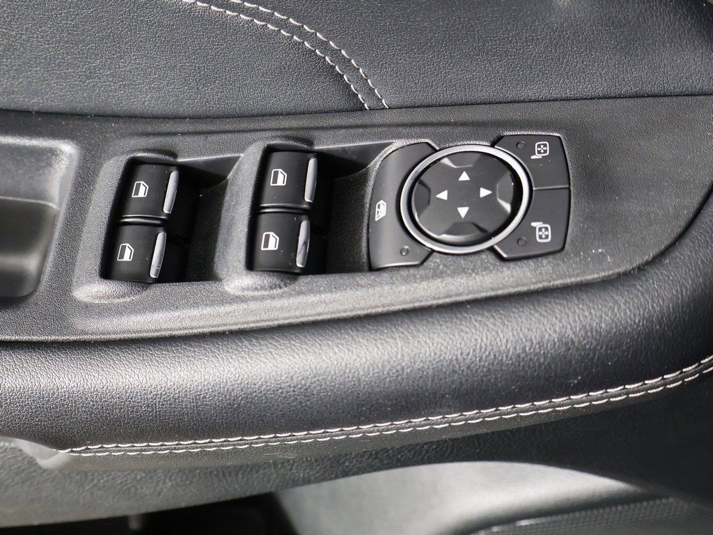 Used 2022 Ford Edge Titanium image 35