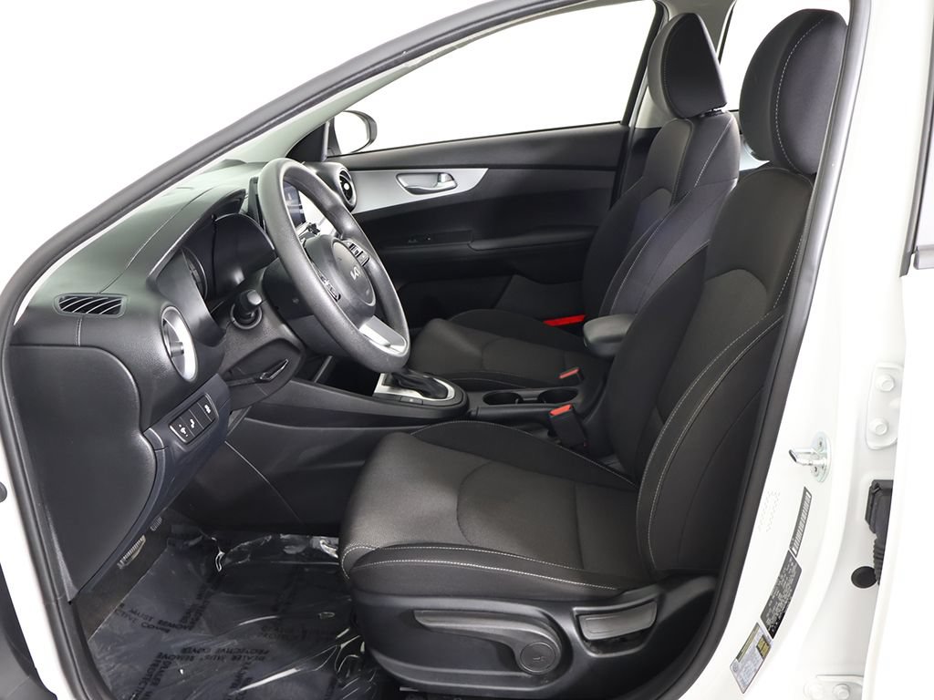 Used 2022 Kia Forte LXS w/ LXS Technology Package FWD image 29