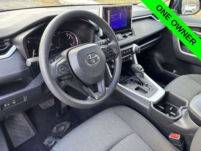 Used 2024 Toyota RAV4 XLE image 7