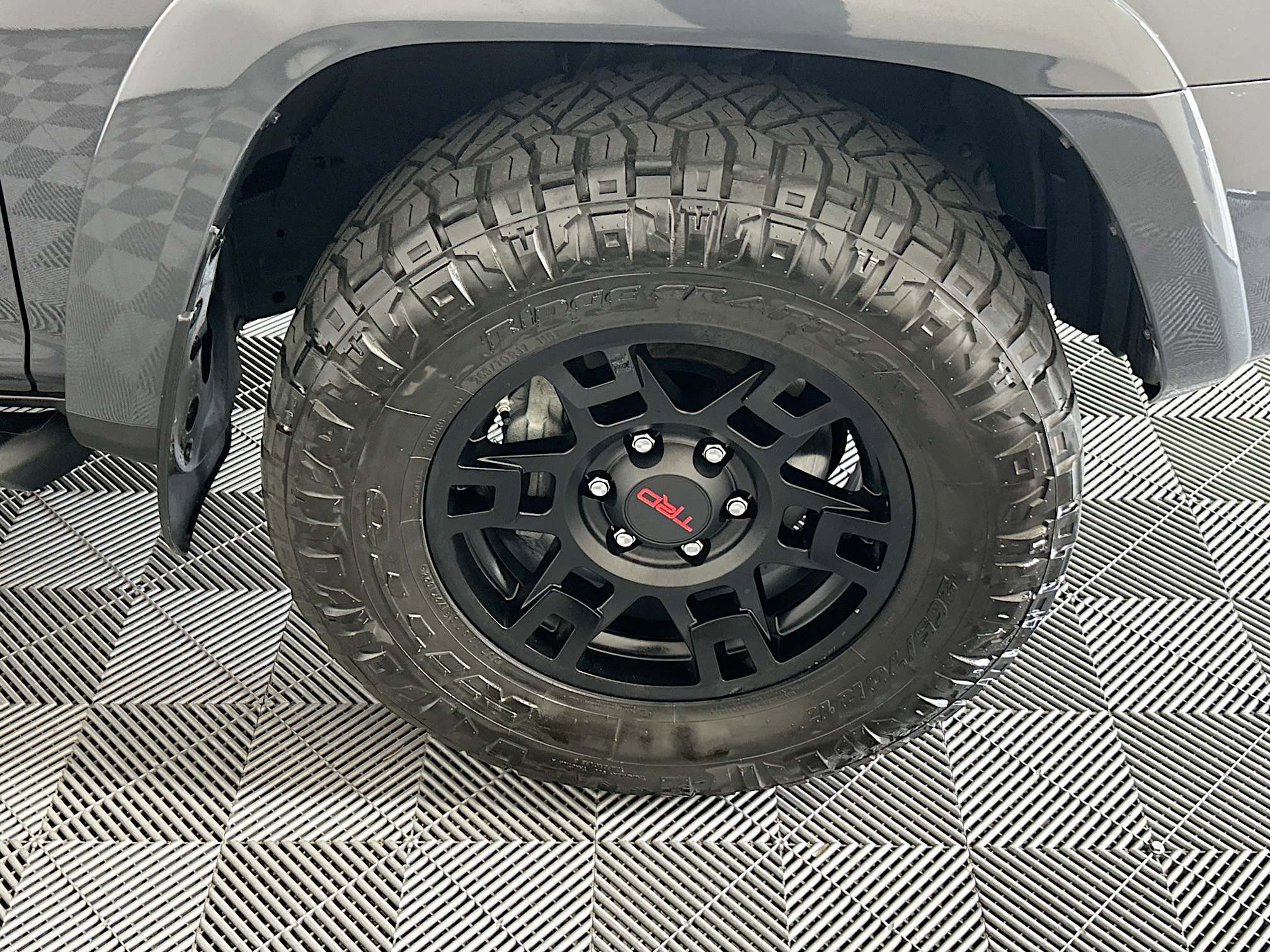 Used 2024 Toyota 4Runner SR5 Premium w/ Moonroof Package AWD/4WD image 11