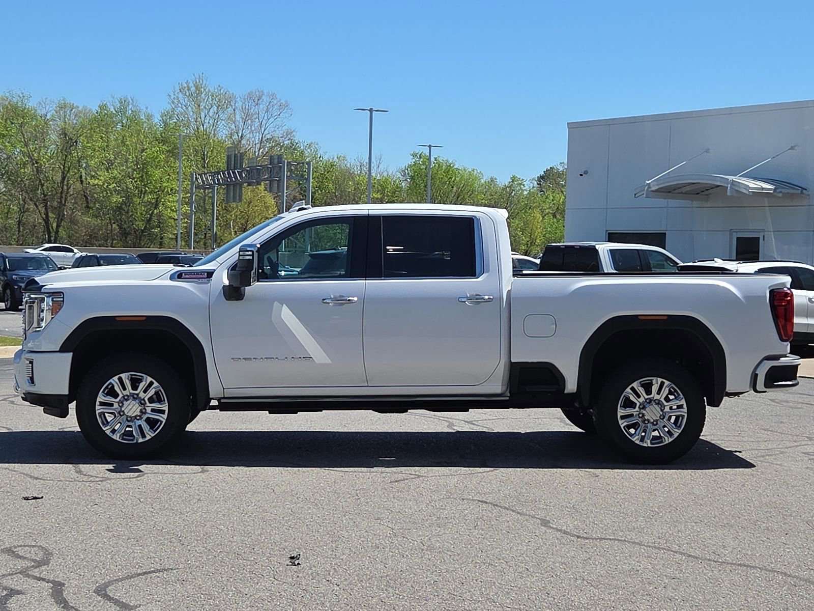 Used 2021 GMC Sierra 3500 Denali w/ Denali Ultimate Package image 3