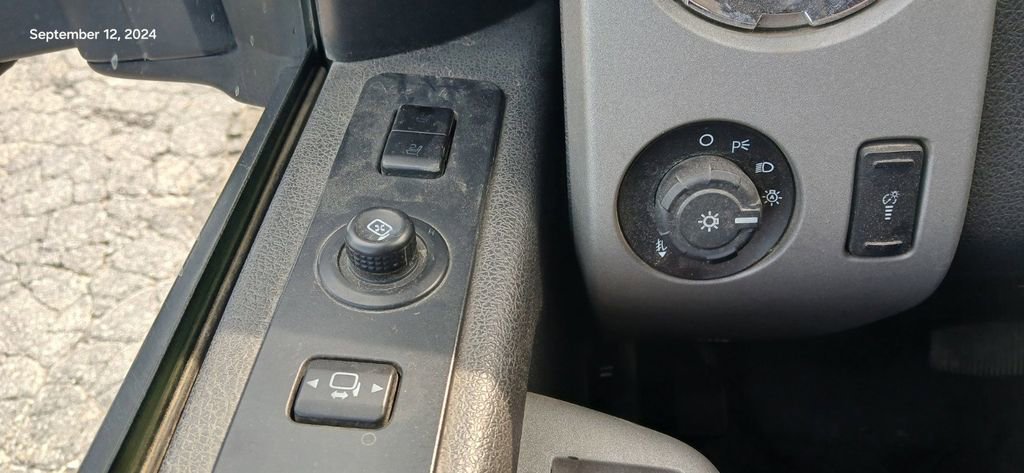 Used 2014 Ford F250 Lariat w/ Lariat Ultimate Package image 23