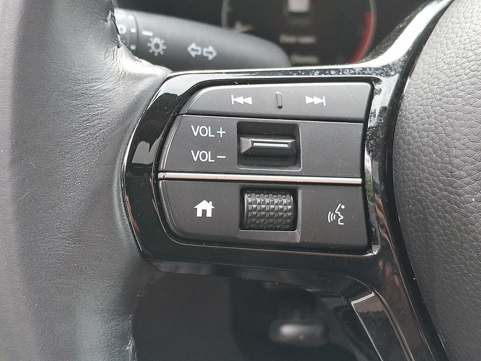 Used 2023 Honda CR-V EX-L image 18