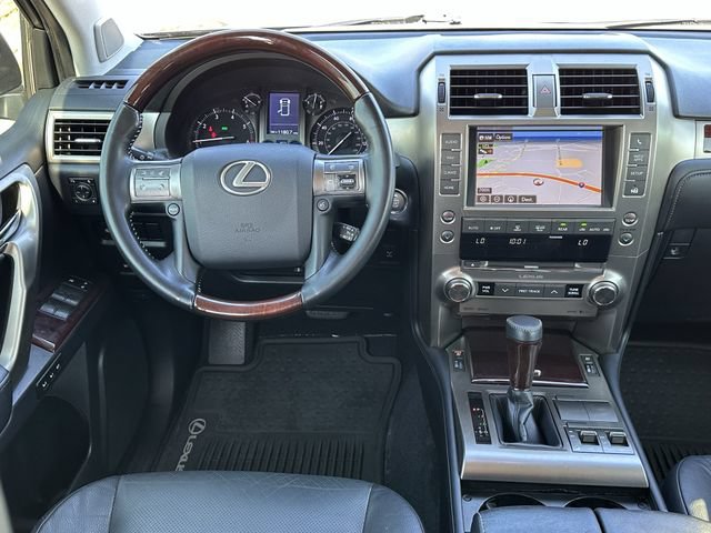 Used 2018 Lexus GX 460 Premium w/ Premium Package AWD/4WD image 11