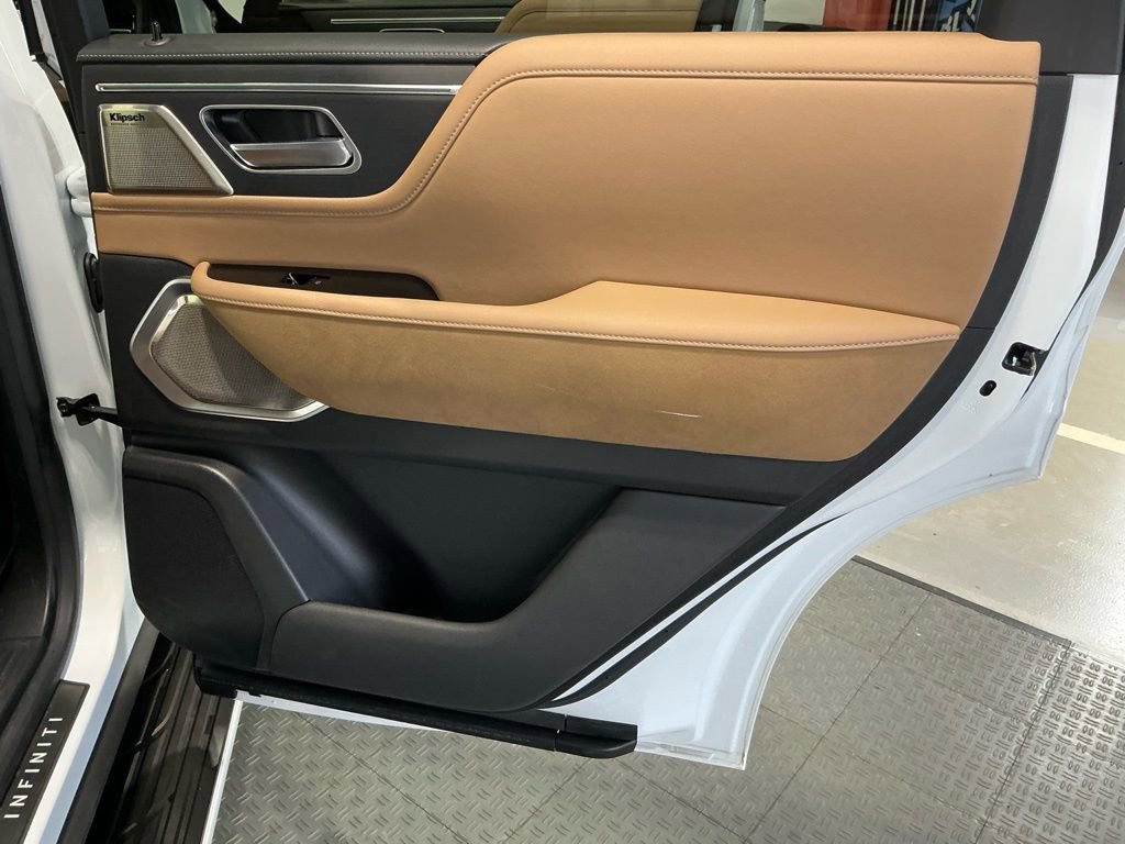 Used 2025 INFINITI QX80 Sensory image 44